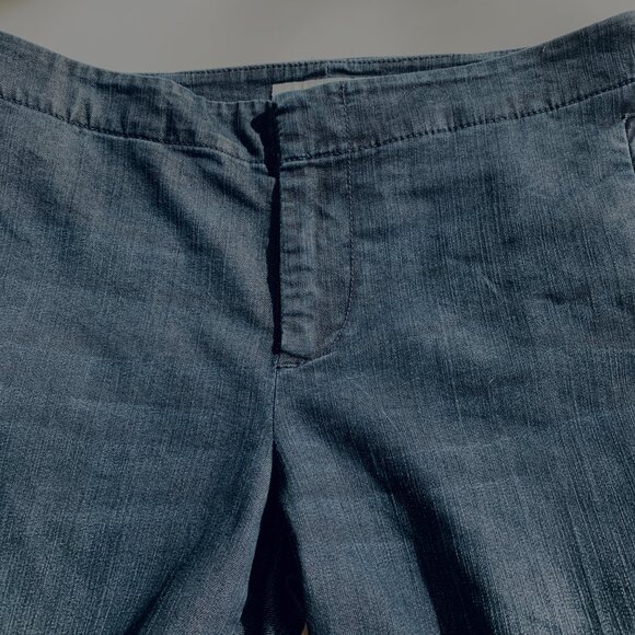 CHICO’S PLATINUM DENIM Ultimate Fit Crop Jean Hint of Gold - Picture 4 of 14